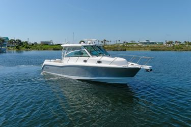 34' Boston Whaler 2019