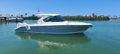 35' Pursuit 2023