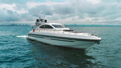 72' Mangusta 2004