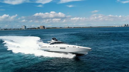 80' Mangusta 2007