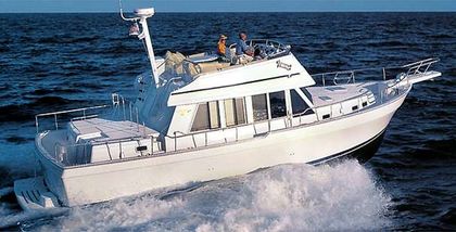 43' Mainship 2002