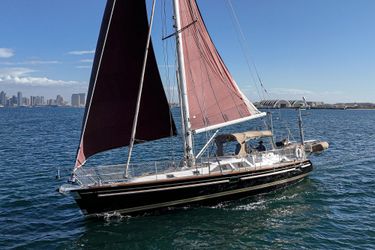 46' Hylas 2012
