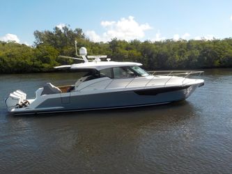 43' Tiara Yachts 2021