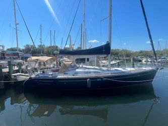 47' Beneteau 2004