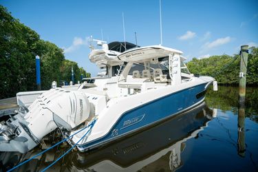 42' Boston Whaler 2018