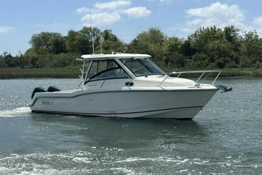 28' Boston Whaler 2024