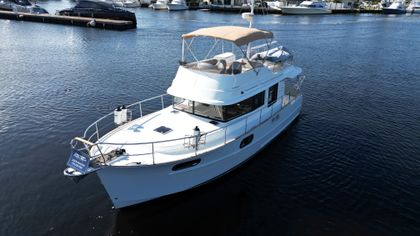 44' Beneteau 2014