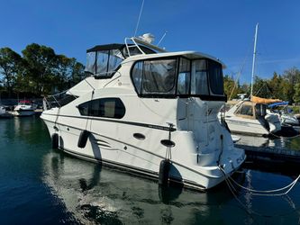 35' Silverton 2004