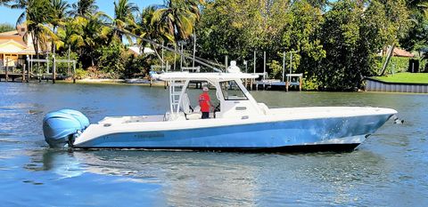 2024 Everglades 365 Center Console