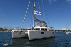 Lagoon 450 Flybridge Catamaran