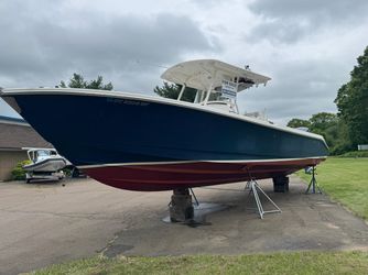 32' Edgewater 2013