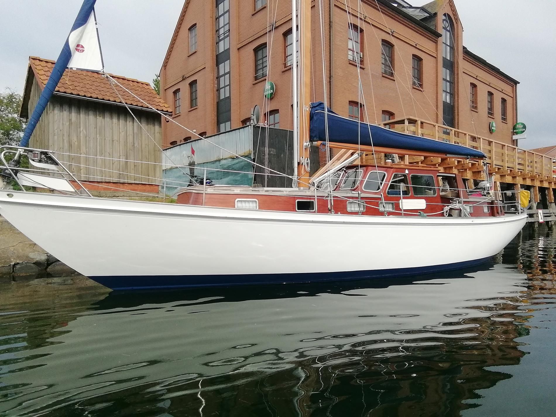 7 kr yacht