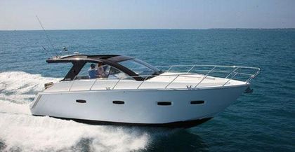 37' Sealine 2011