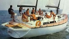 Ferretti Yachts Altura 53