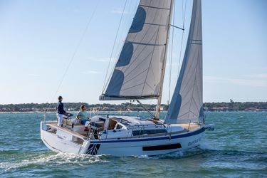 37' Dufour 2024