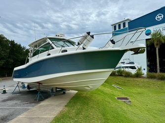 36' Boston Whaler 2016