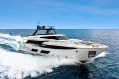 Ferretti Yachts 920