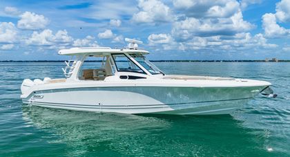 35' Boston Whaler 2023