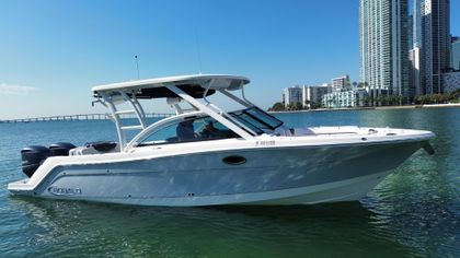 31' Robalo 2021