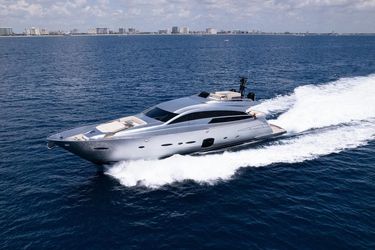 92' Pershing 2015