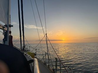 38' Island Packet 2005