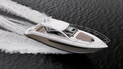 41' Pursuit 2015