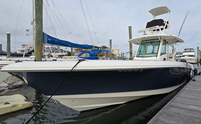 35' Boston Whaler 2015
