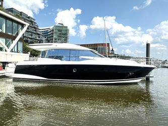 52' Prestige 2023