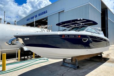 26' Cobalt 2022 Yacht For Sale