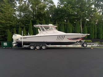 36' Contender 2005