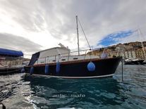 Custom Auranxis yachts srl AXS 32 lobster