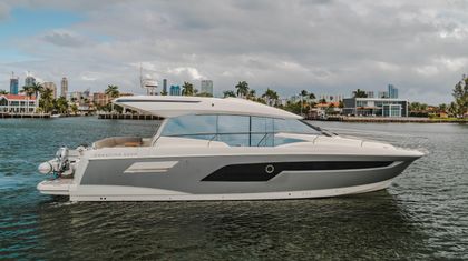 52' Prestige 2019