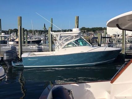 2017 Albemarle 27 Express
