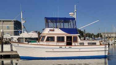 Marine Trader AFT CABIN TRAWLER