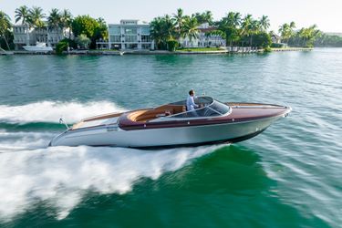 33' Riva 2020