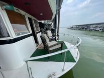 Marinette Sea-Crest 41 Houseboat