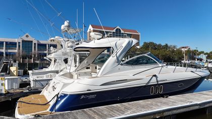 42' Cruisers Yachts 2007 Yacht For Sale