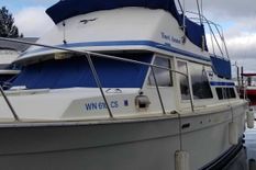 Tollycraft 34 aft cabin