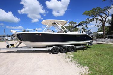 28' Pursuit 2015