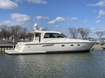 Tiara Yachts 52