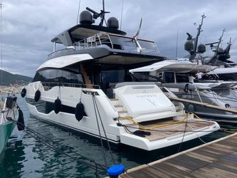 83' Cranchi 2023