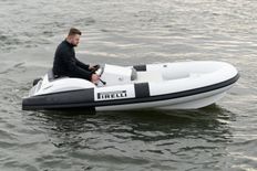 PIRELLI Speedboats J33