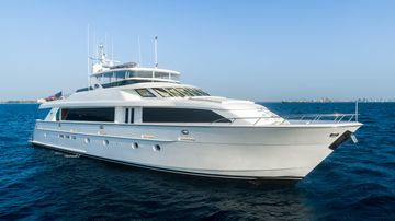100' Hatteras 2005
