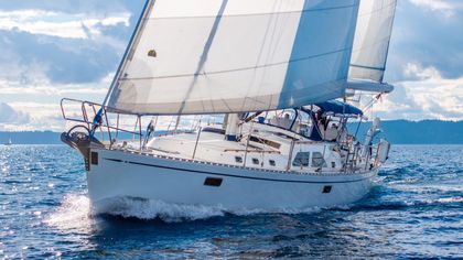 70' Hylas 2010