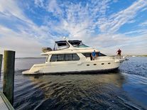 Carver 570 Voyager Pilothouse