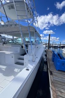 2001 Cabo 45 Express