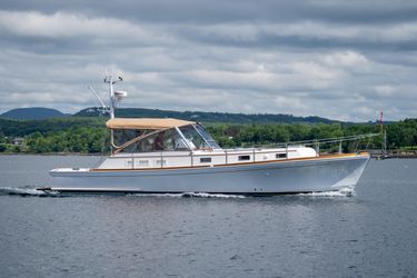 43' Grand Banks 2000