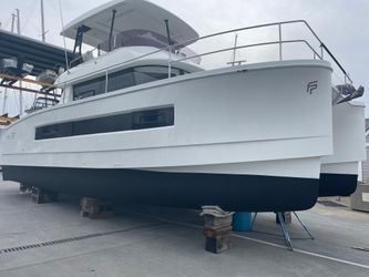 37' Fountaine Pajot 2018