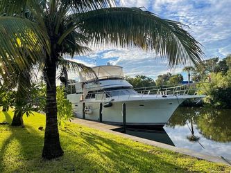 52' Carver 1990