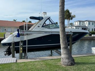 35' Sea Ray 2011